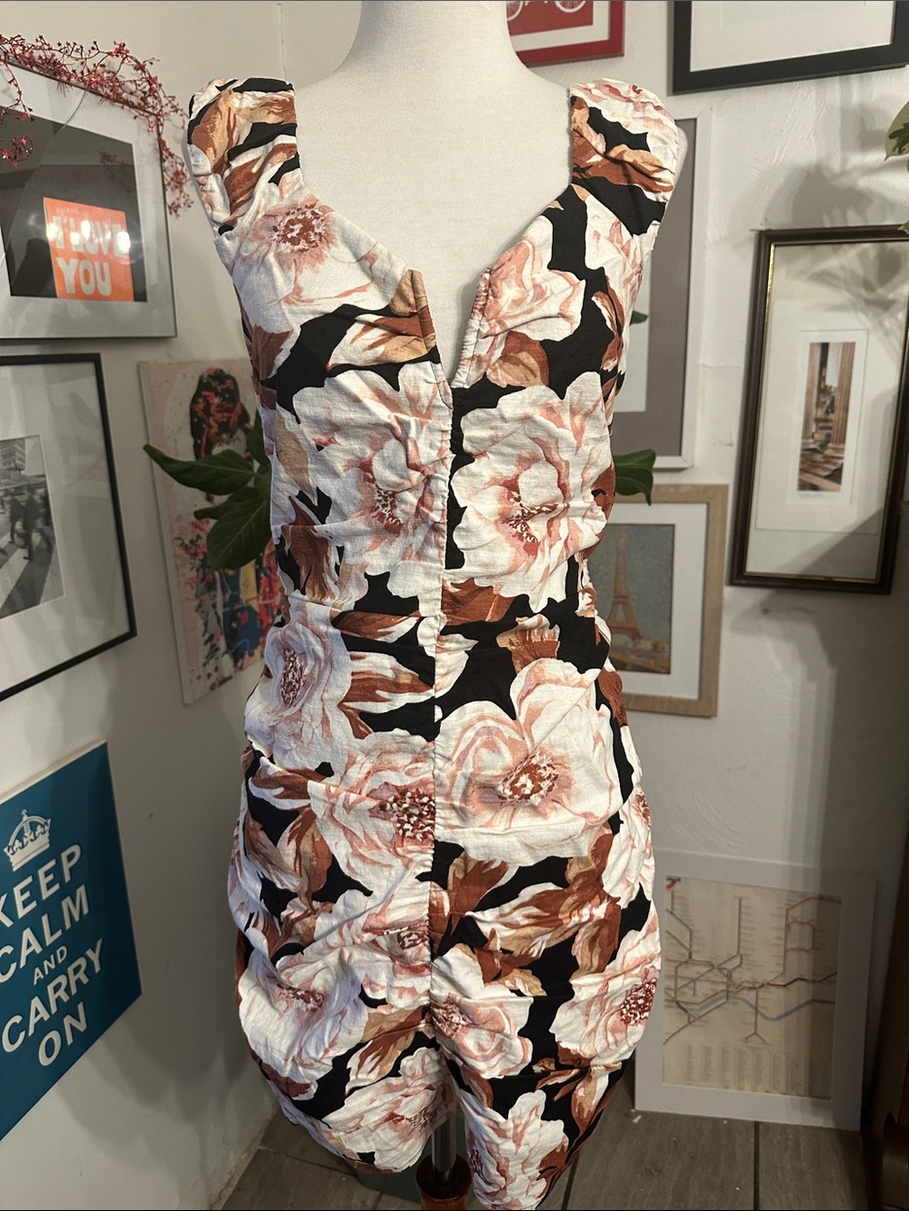 Express Floral V-Neck Mini Dress in Black, Blush & Brown Small